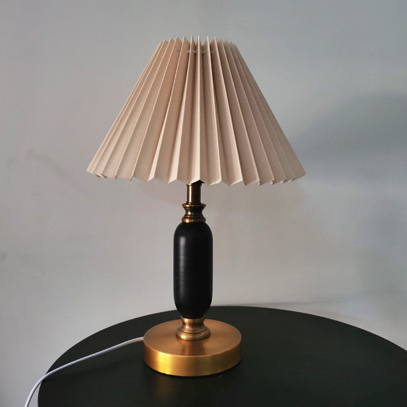 Pleated Table Lamp | American Style Fabric Shade Accent Light | Lologe