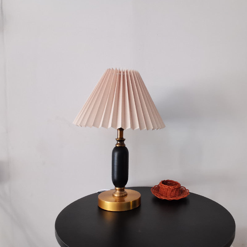 Pleated Table Lamp | American Style Fabric Shade Accent Light | Lologe