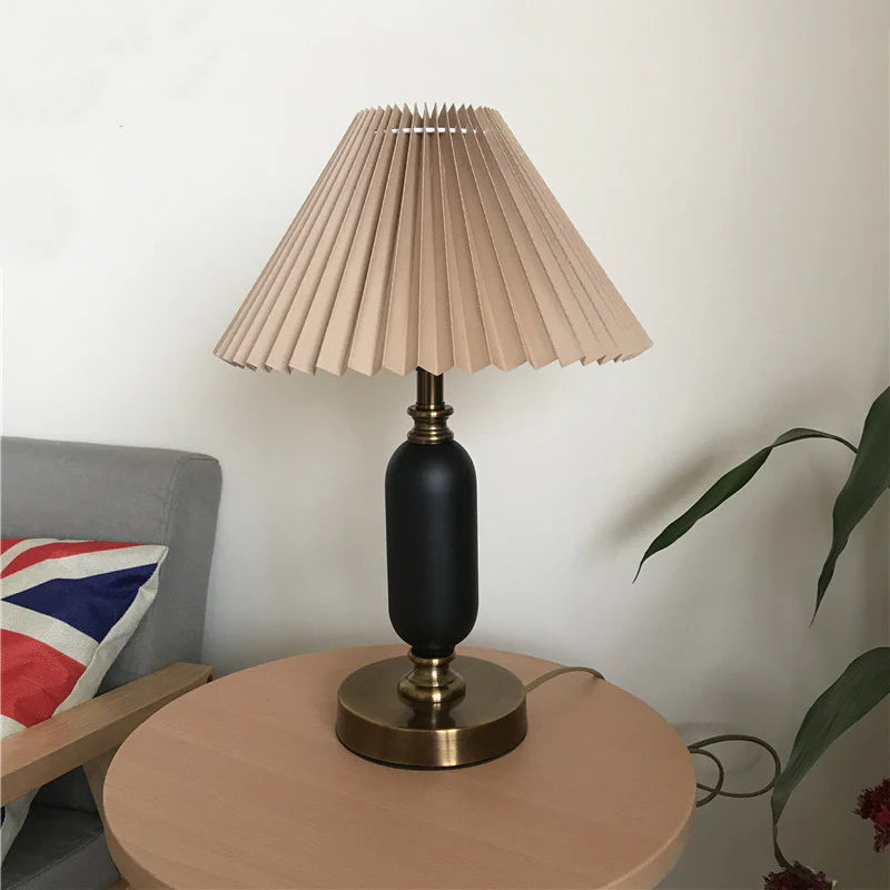 Pleated Table Lamp | American Style Fabric Shade Accent Light | Lologe