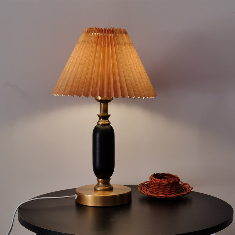 Pleated Table Lamp | American Style Fabric Shade Accent Light | Lologe