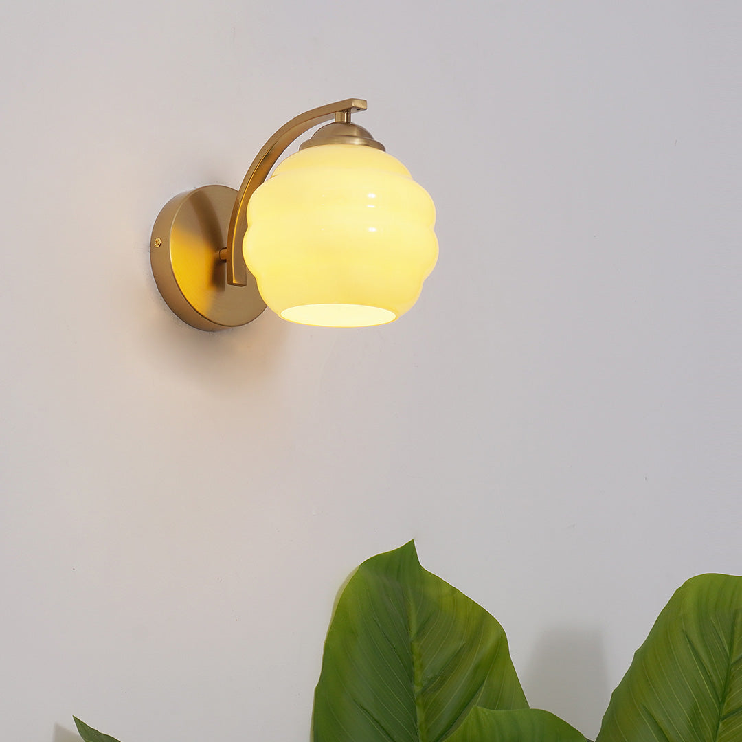 Cream Wall Light | Retro Wall Sconce | Bedroom & Hallway | E27 | Lologe
