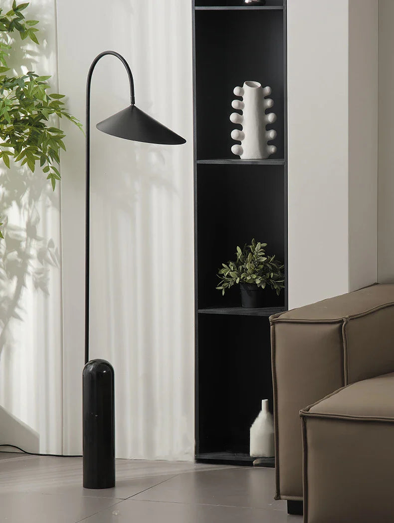 Modern Floor Lamp | Metal Reading Light | Living Room & Bedroom | E27 | Lologe