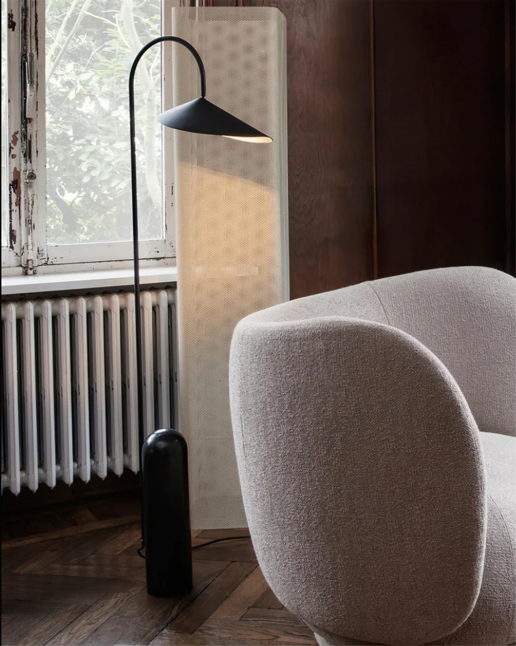 Modern Floor Lamp | Metal Reading Light | Living Room & Bedroom | E27 | Lologe