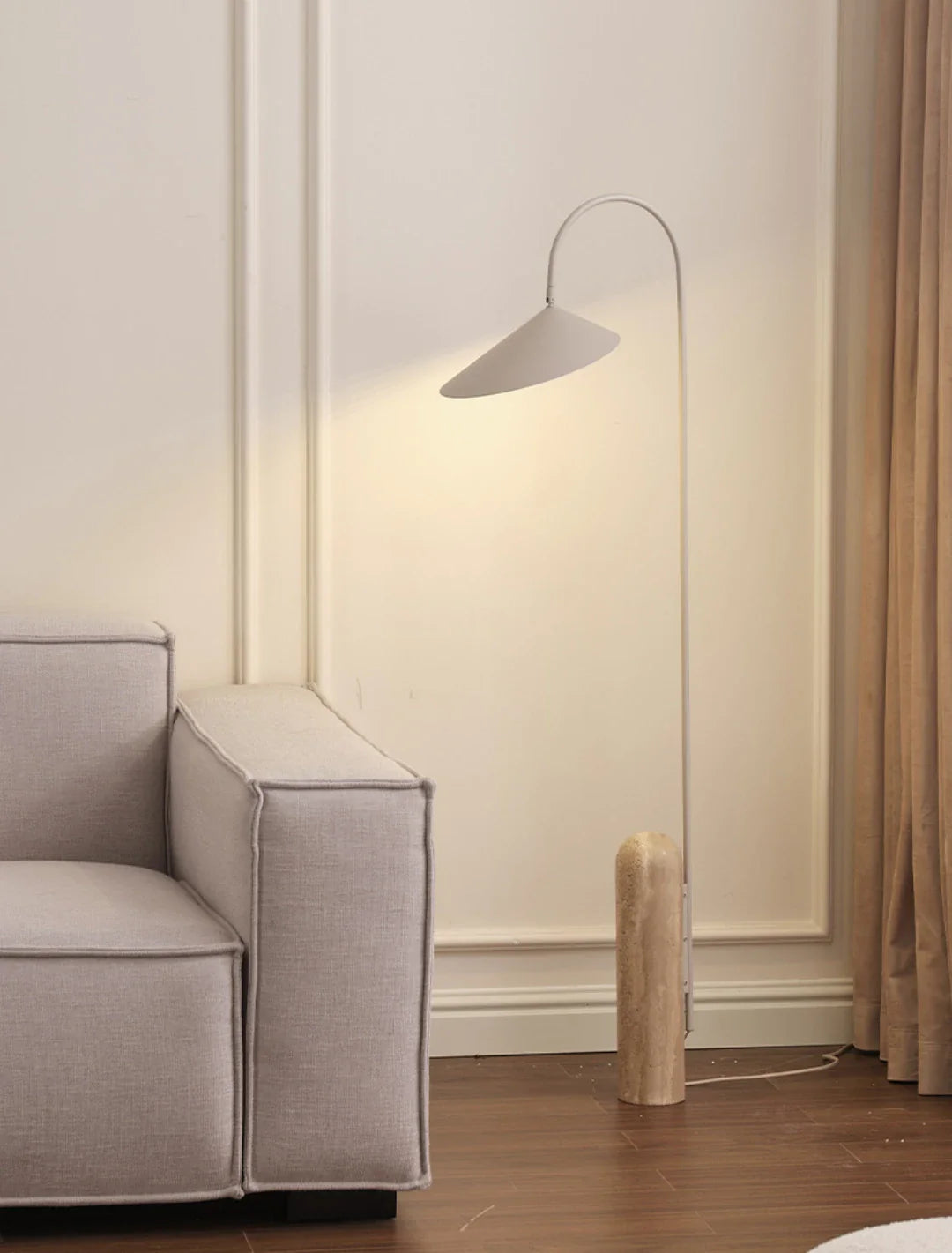 Modern Floor Lamp | Metal Reading Light | Living Room & Bedroom | E27 | Lologe