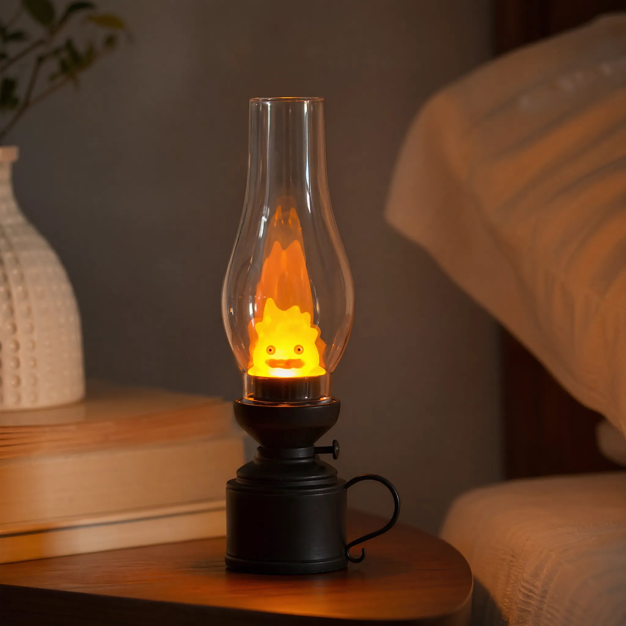 FlameGlow - Retro Style Lantern- Bedside Lighting