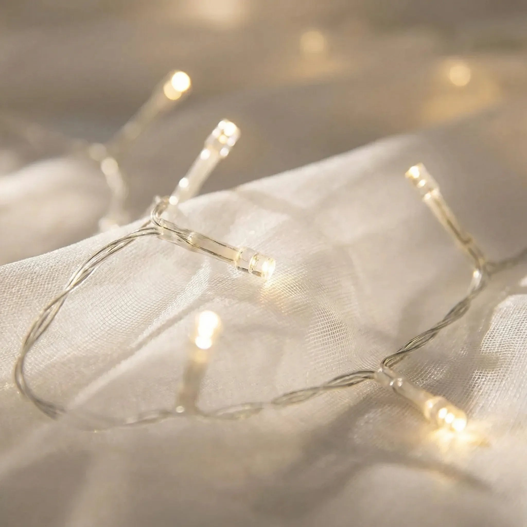 Glowdrape - USB-Powered LED Curtain Light Set- Bedroom Ambience Lighting