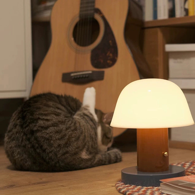 Nordic Table Lamp for Bedroom | House-Shaped Accent Light | Modern Decor | Lologe