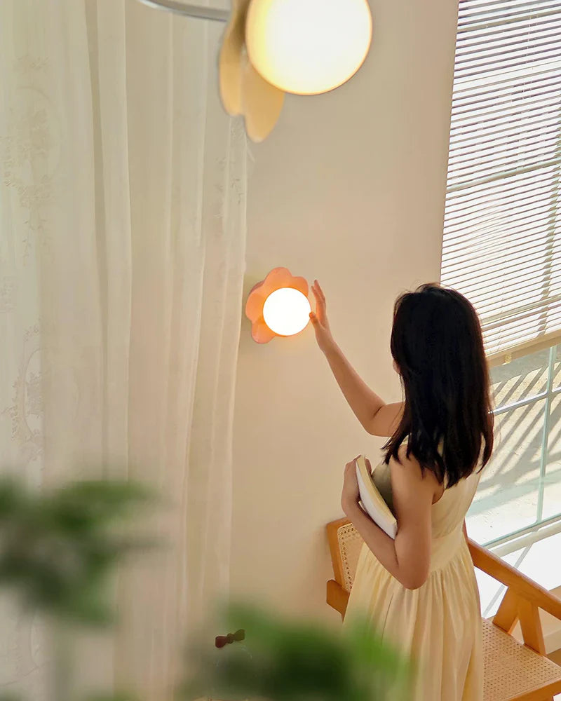 Floral Wall Lamp | Modern Decorative Sconce for Bedroom & Hallway | Lologe