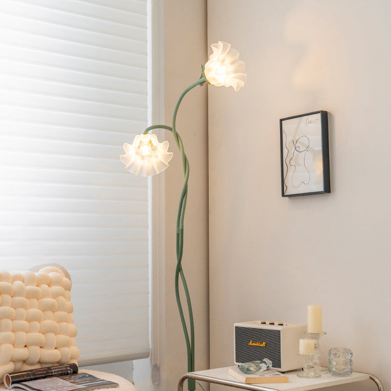Floral Floor Lamp | Lily-Inspired Accent Lighting for Living Room & Bedroom | Lologe