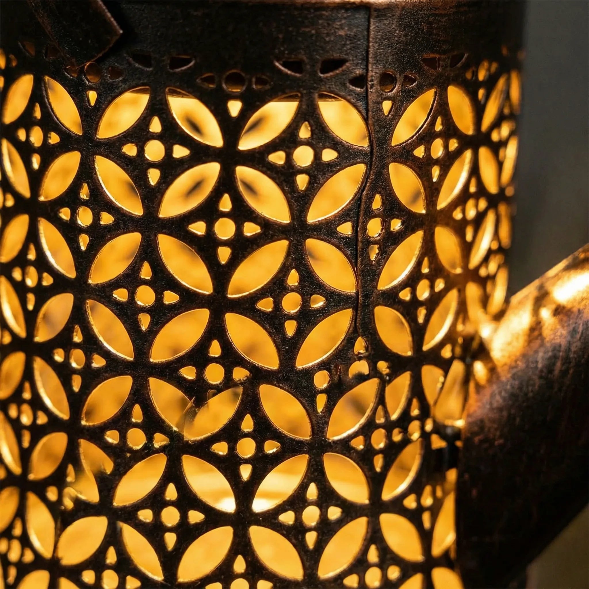 Luminarae - Hanging Decorative Garden Light