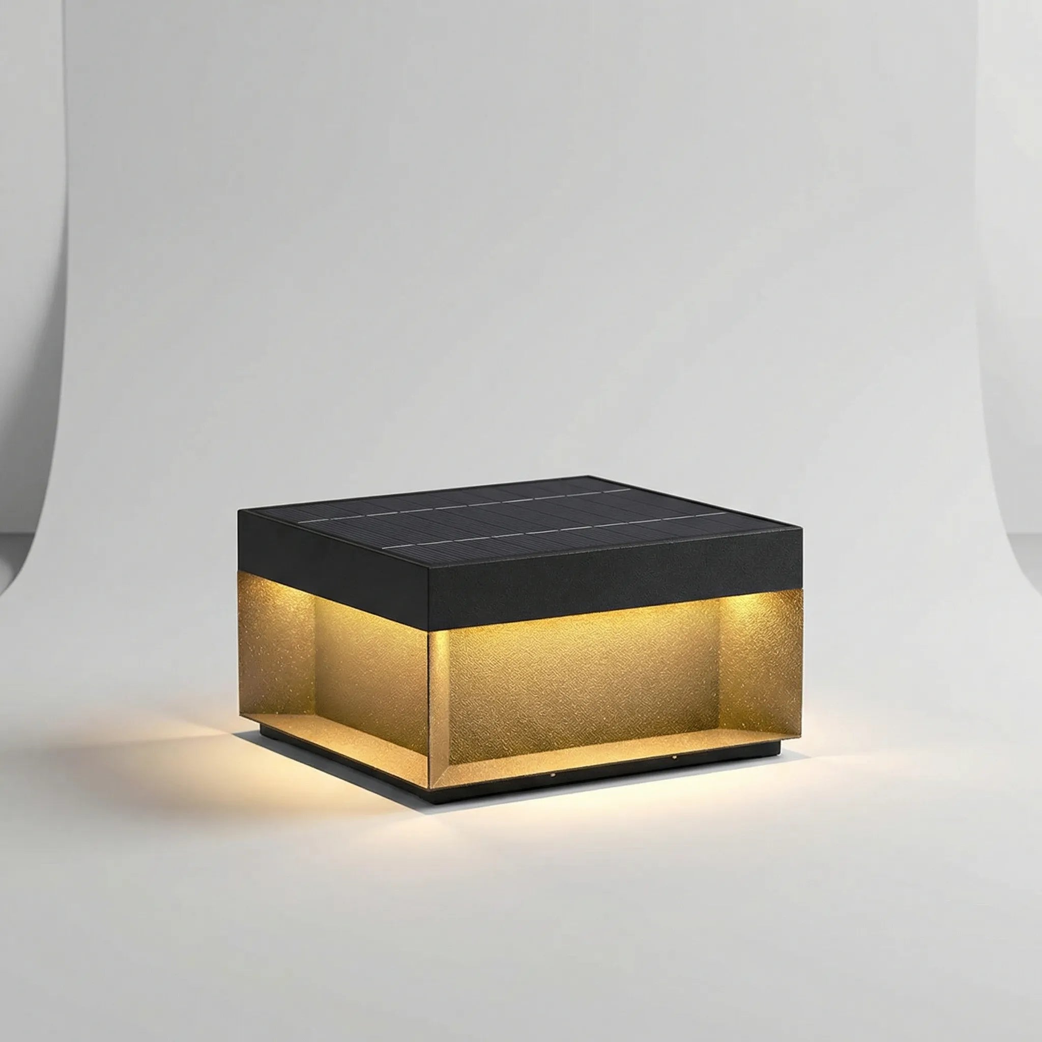 Luminoxel - Solar Outdoor Post Lamp