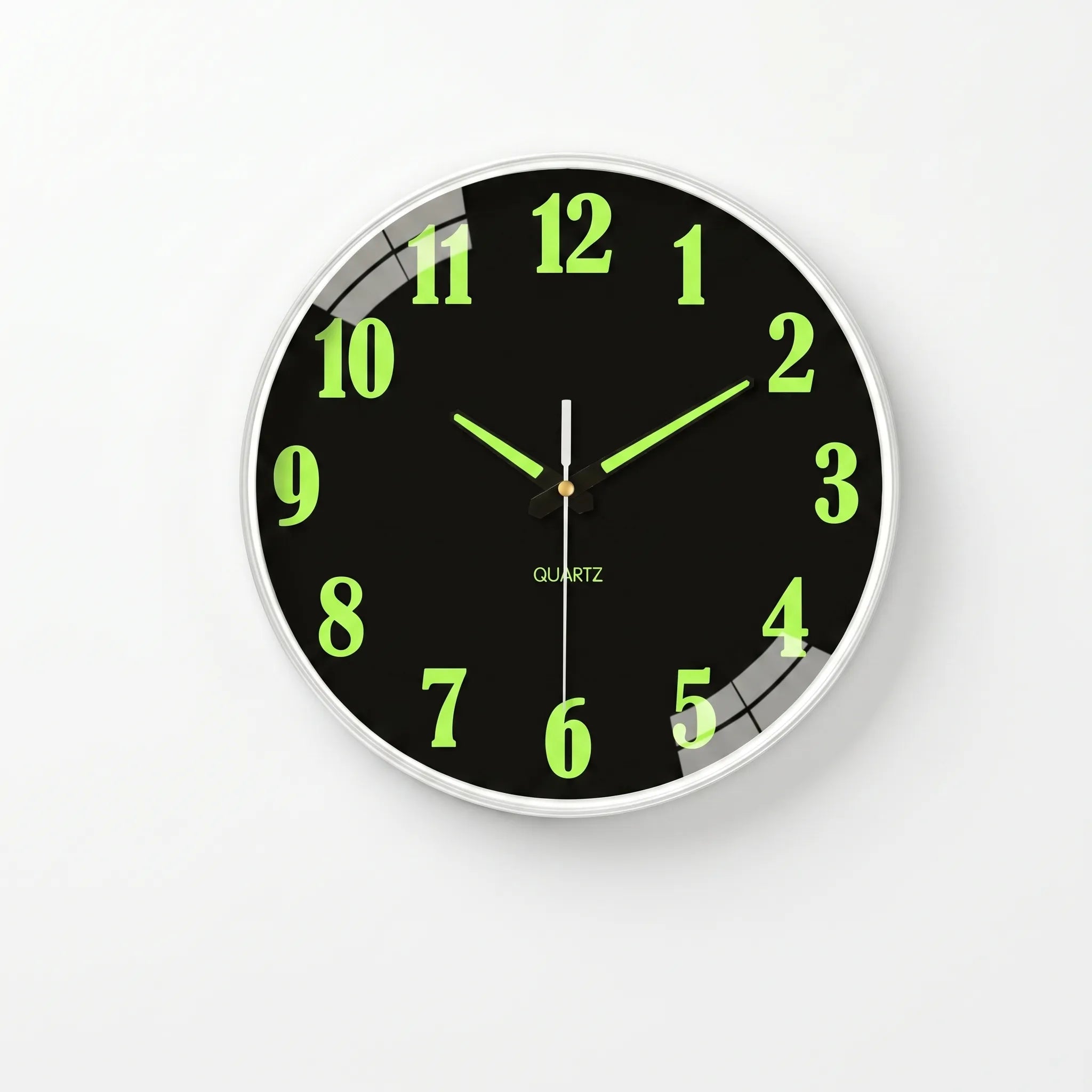 Lumiqlo - Round Luminous Quartz Wall Clock- Tells Time At Night