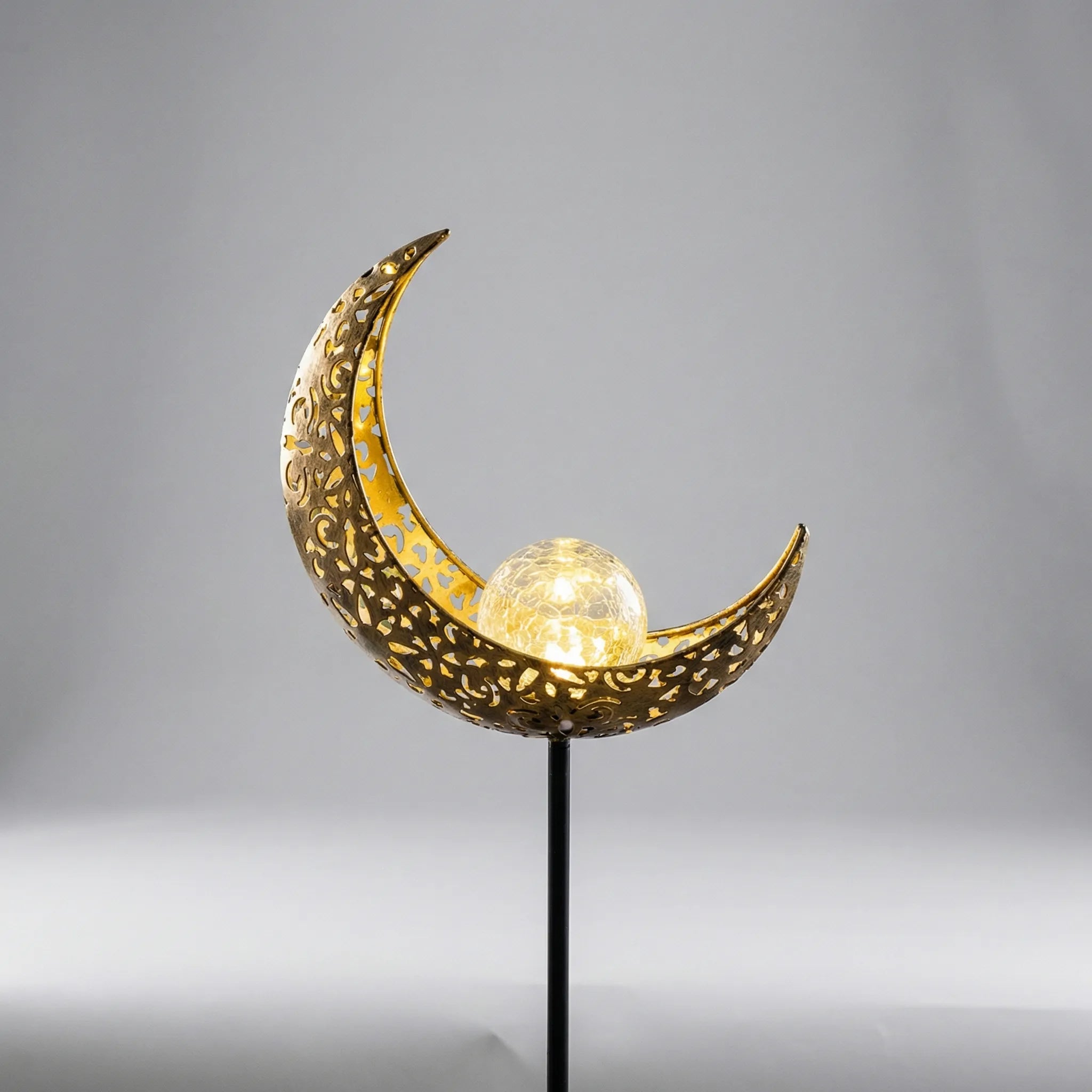 Lunaflare - Solar Powered Garden Stake Light