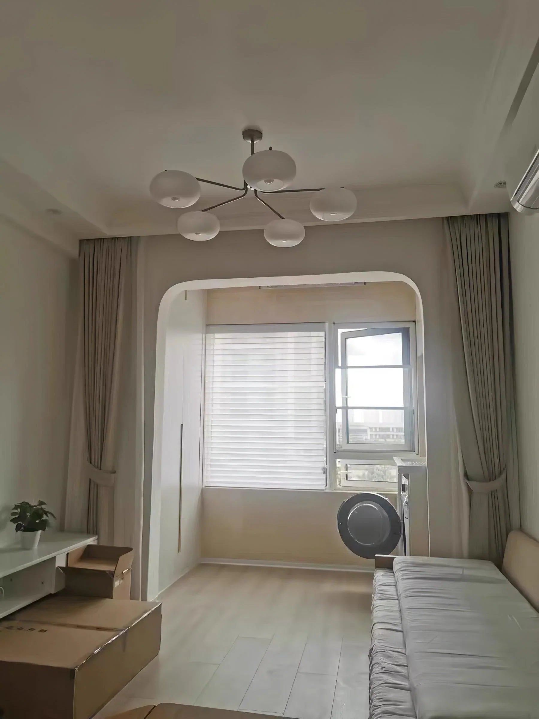Modern 5-Light Chandelier | Minimalist Ceiling Fixture for Dining Room | Lologe