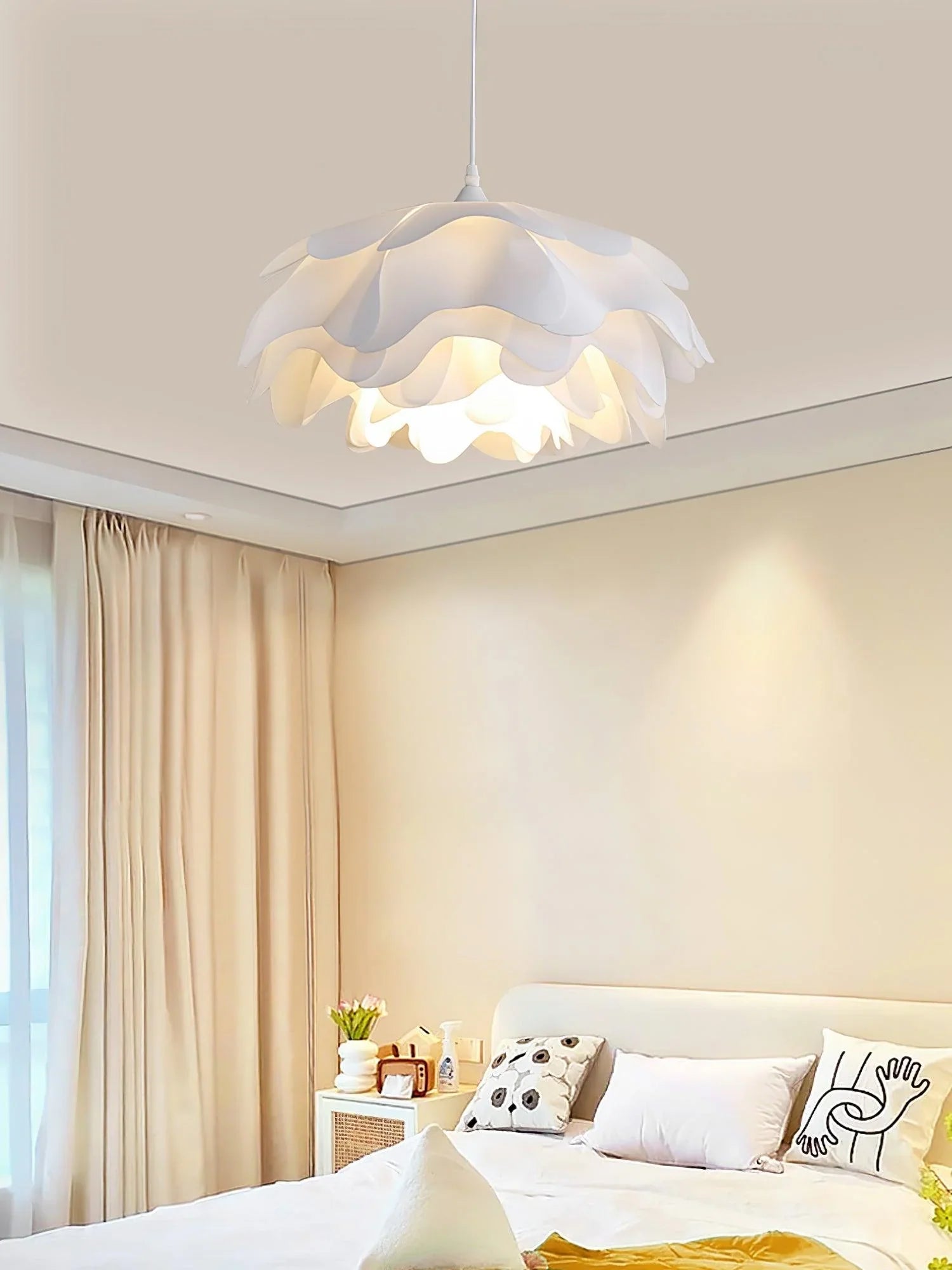 Flower Pendant Light | Living Room White Acrylic Modern Ceiling Lamp | Lologe