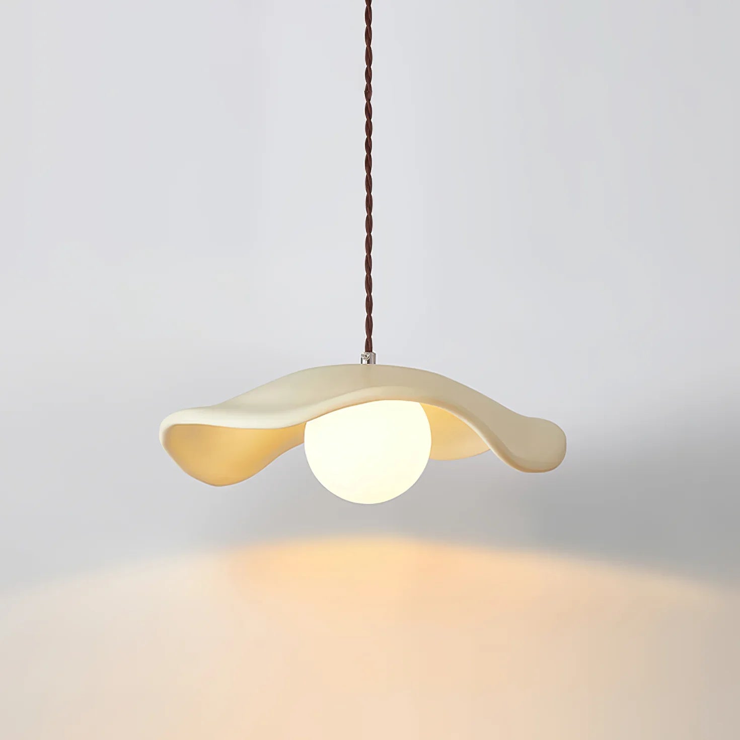 Resin Pendant Light | Modern Hat-Shaped Ceiling Lighting for Dining Room | Lologe