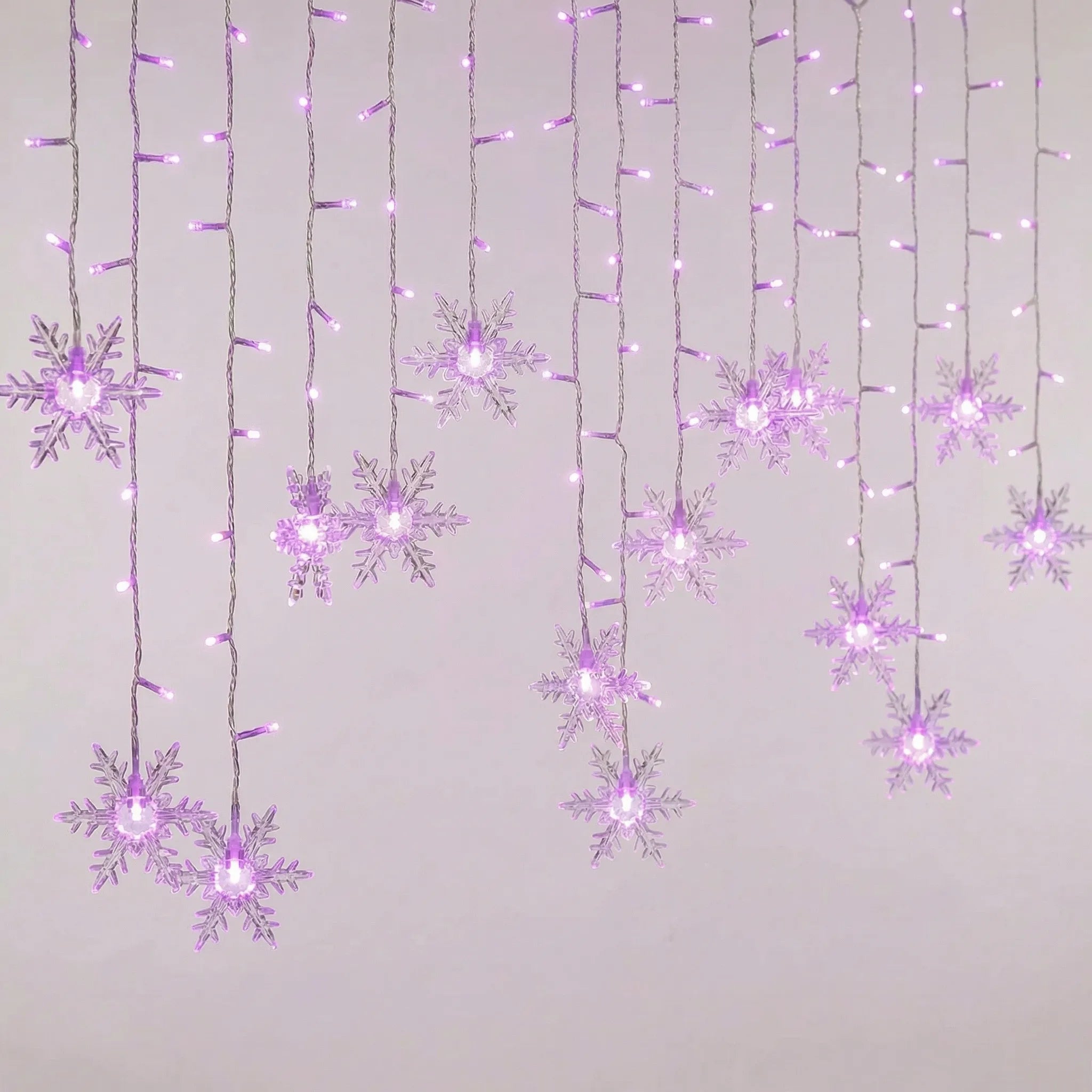 Snowveil - LED Snowflake Curtain Fairy Light String- Window Curtain Lighting