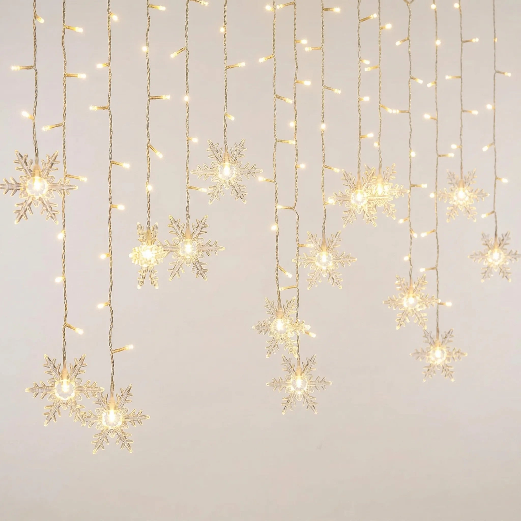Snowveil - LED Snowflake Curtain Fairy Light String- Window Curtain Lighting