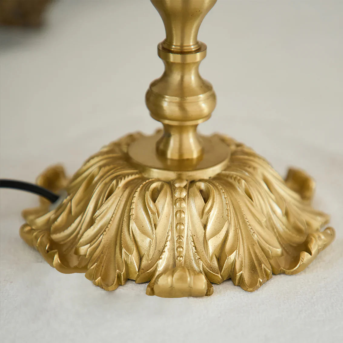 Fringe Table Lamp | Decorative Tassel Shade Bedside Lamp | Bedroom & Living Room | Lologe