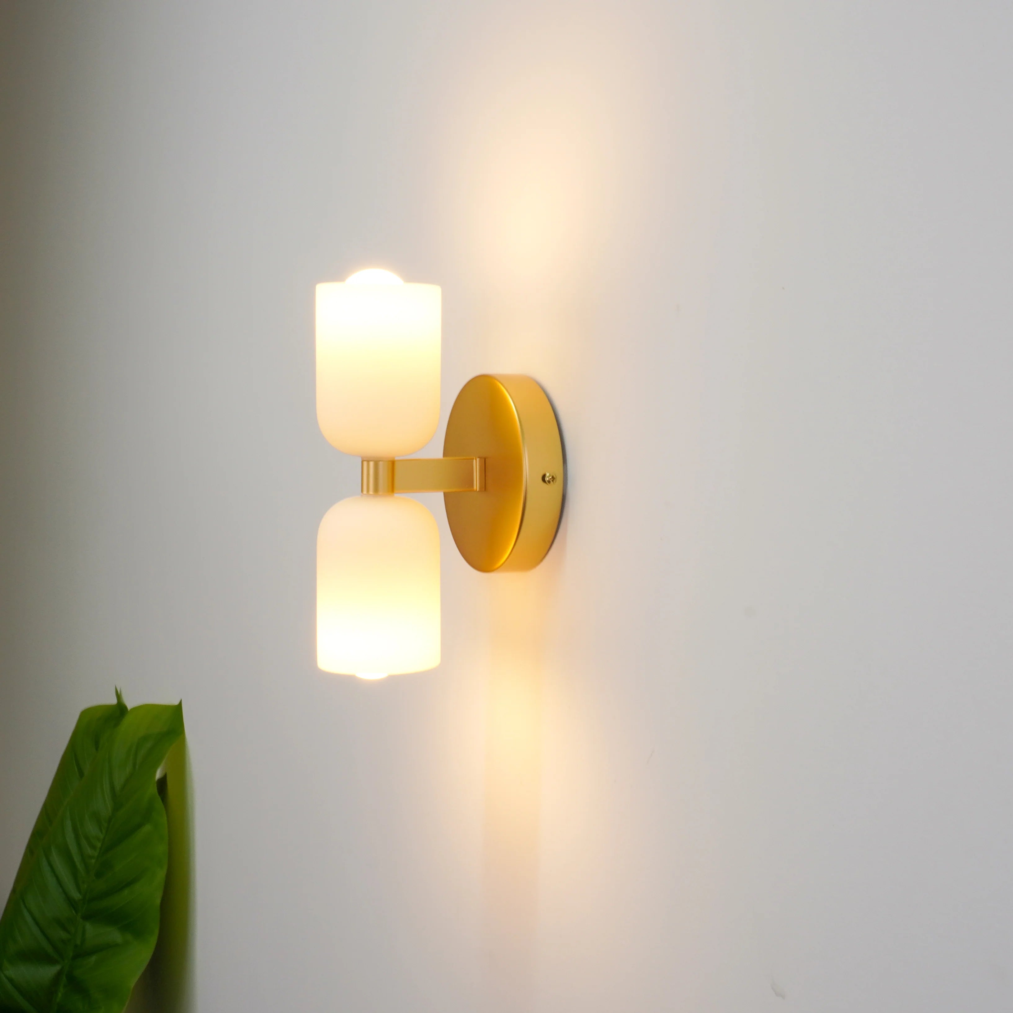 Up & Down Wall Light | Modern Wall Sconce | Hallway & Stairs | GU10 | Lologe